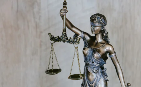 Supreme Court Strikes Down Trump Tariffs in Major Economic Rebuke